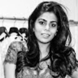 Meet your Posher, Romona